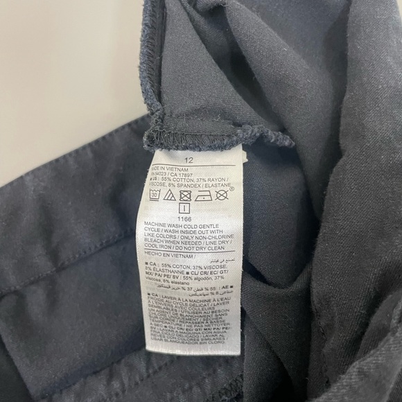 Old Navy Maternity Side Panel Pixie Flare size 12 - Picture 4 of 6